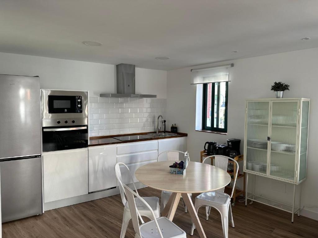 Apartamentos Urbanin II Plaza De San Pedro Кудільєро Екстер'єр фото