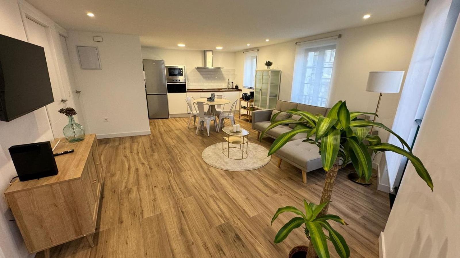 Apartamentos Urbanin II Plaza De San Pedro Кудільєро Екстер'єр фото