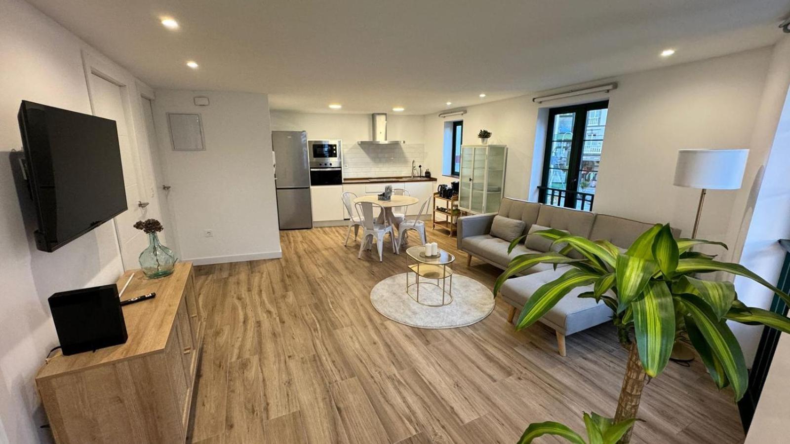 Apartamentos Urbanin II Plaza De San Pedro Кудільєро Екстер'єр фото